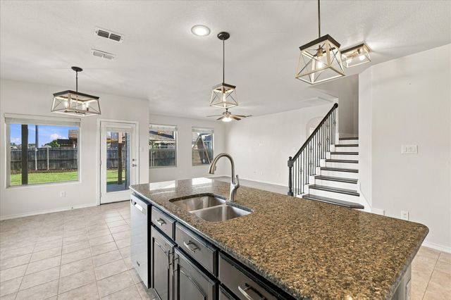 1025 Doe Meadow Drive, Fort Worth, TX 76028