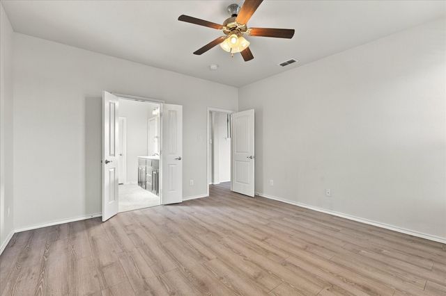 1025 Doe Meadow Drive, Fort Worth, TX 76028