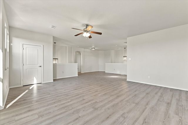 1025 Doe Meadow Drive, Fort Worth, TX 76028