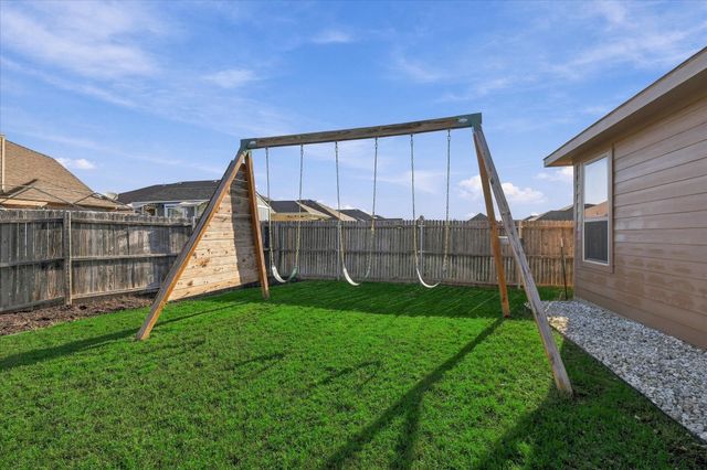1025 Doe Meadow Drive, Fort Worth, TX 76028