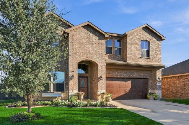 1025 Doe Meadow Drive, Fort Worth, TX 76028