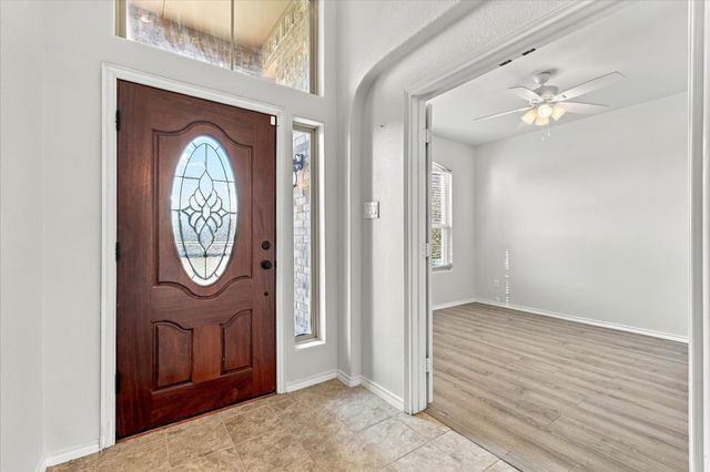 1025 Doe Meadow Drive, Fort Worth, TX 76028
