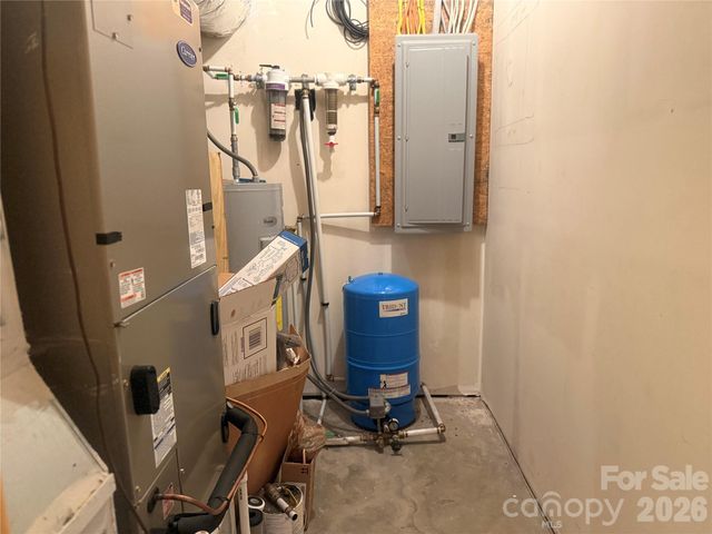 476 Double Eagle Drive, Nebo, NC 28761