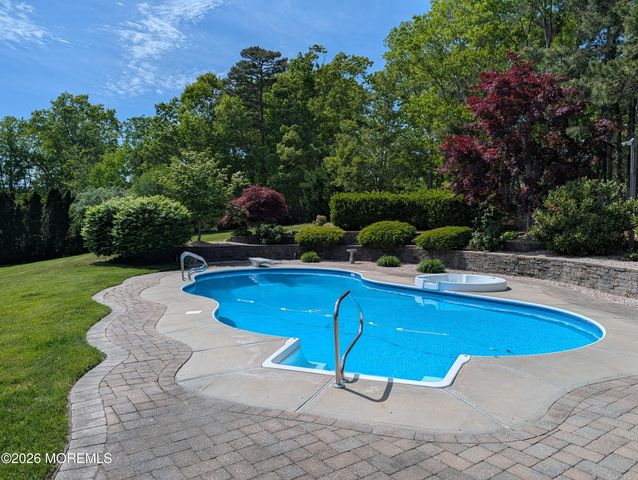 27 Penn Place, Forked River, NJ 08731