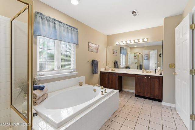 27 Penn Place, Forked River, NJ 08731
