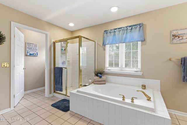 27 Penn Place, Forked River, NJ 08731