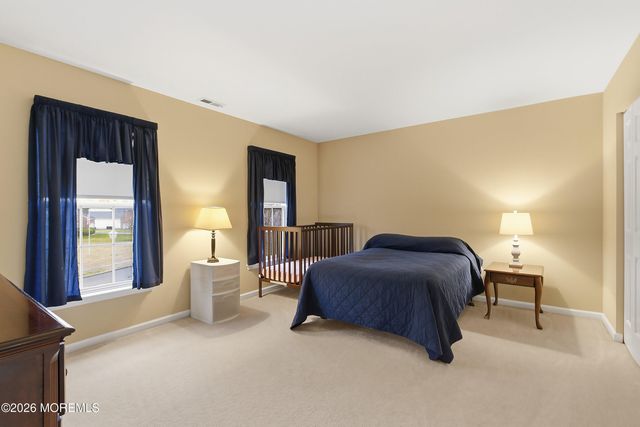 27 Penn Place, Forked River, NJ 08731