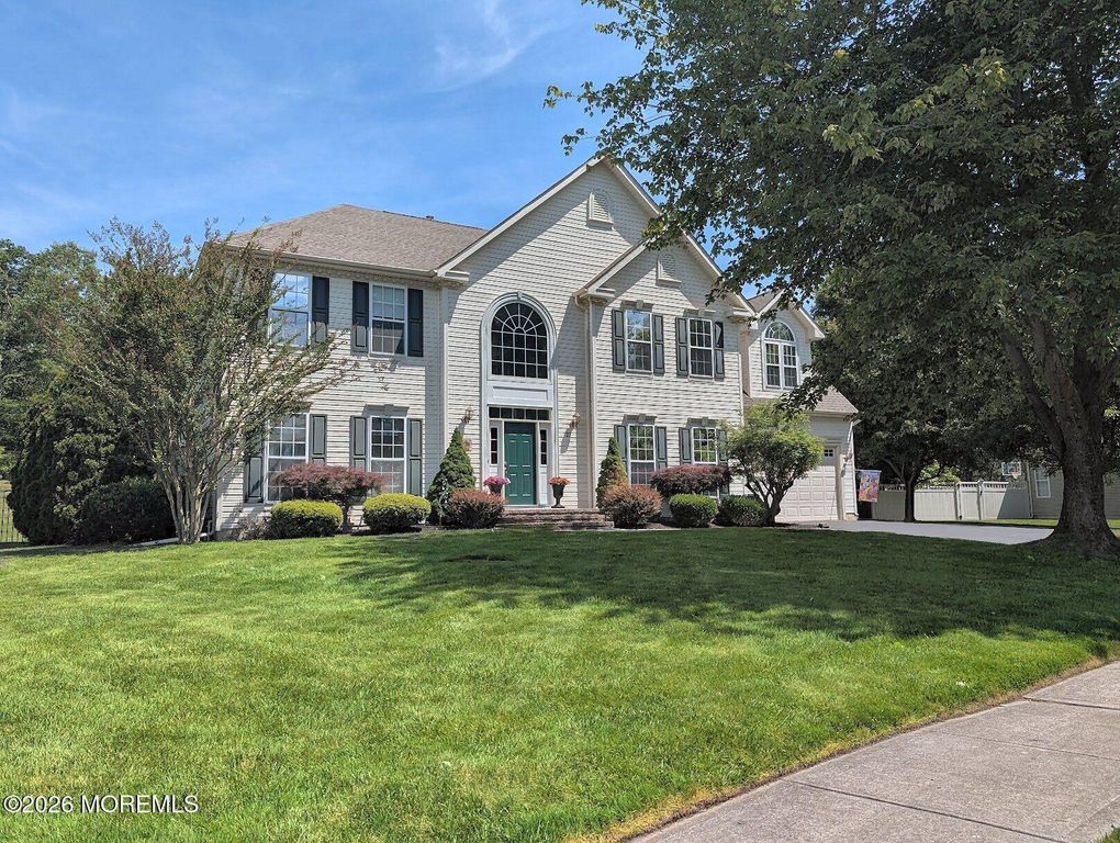 27 Penn Place, Forked River, NJ 08731