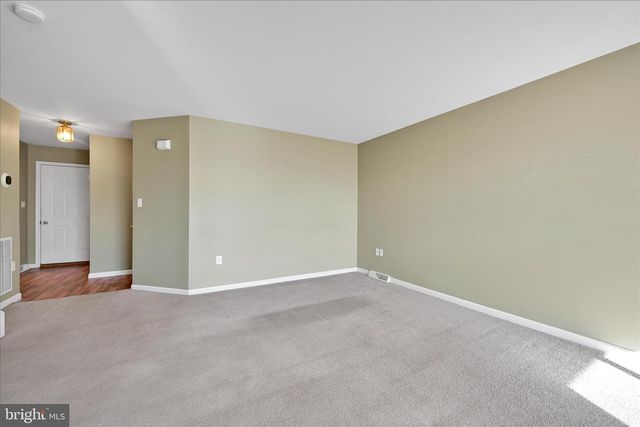 194 EAGLE DR, Ephrata, PA 17522