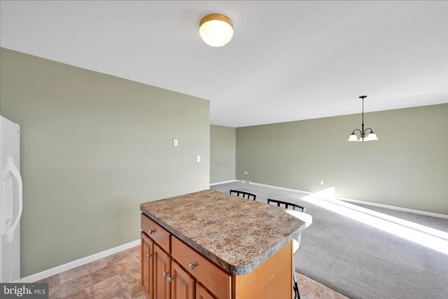 194 EAGLE DR, Ephrata, PA 17522