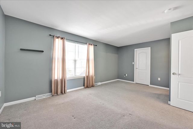 194 EAGLE DR, Ephrata, PA 17522