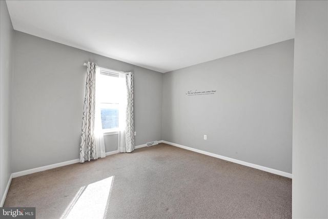 194 EAGLE DR, Ephrata, PA 17522