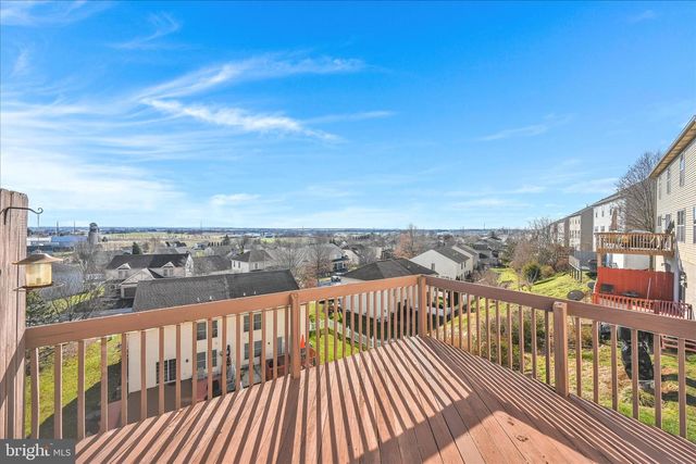 194 EAGLE DR, Ephrata, PA 17522