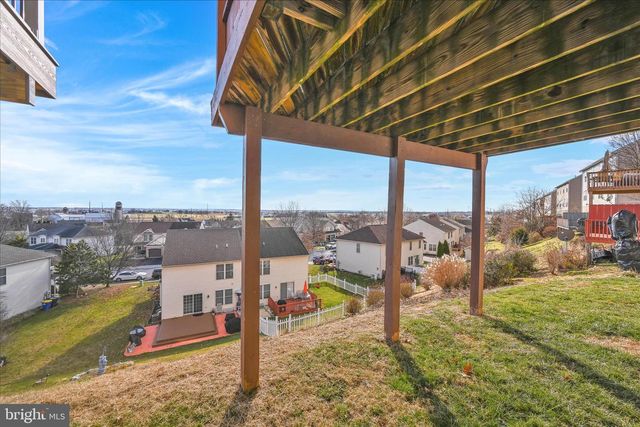 194 EAGLE DR, Ephrata, PA 17522