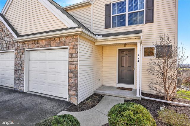194 EAGLE DR, Ephrata, PA 17522