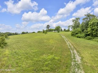 1547 Salem Loop Rd, Greenback, TN 37742