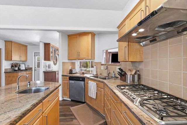 3857 Arrowhead Dr, El Dorado Hills, CA 95762