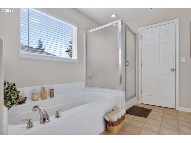 15866 Sw CHERRYWOOD Ln, Portland, OR 97224