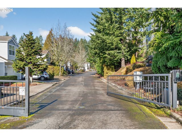 15866 Sw CHERRYWOOD Ln, Portland, OR 97224