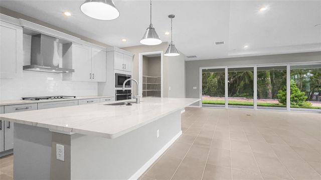 948 CLUB CRESSWIND DRIVE, Lady Lake, FL 32159