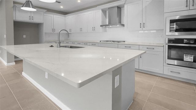 948 CLUB CRESSWIND DRIVE, Lady Lake, FL 32159