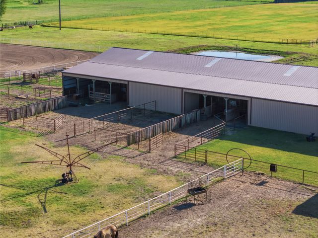 2096 E 168th Street N, Skiatook, OK 74070