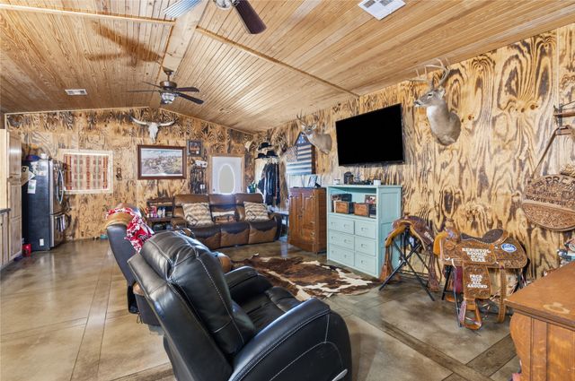 2096 E 168th Street N, Skiatook, OK 74070