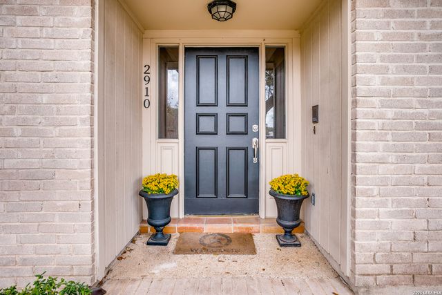 2910 BEE CAVE ST, San Antonio, TX 78231