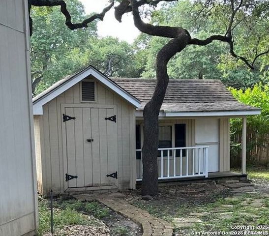2910 BEE CAVE ST, San Antonio, TX 78231