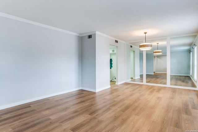2910 BEE CAVE ST, San Antonio, TX 78231