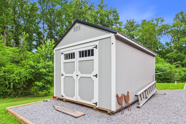 374 County Road 131, Athens, TN 37303