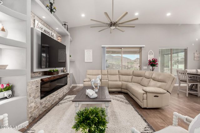 834 S Deer Meadow Loop, Tucson, AZ 85745