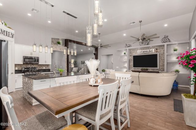 834 S Deer Meadow Loop, Tucson, AZ 85745