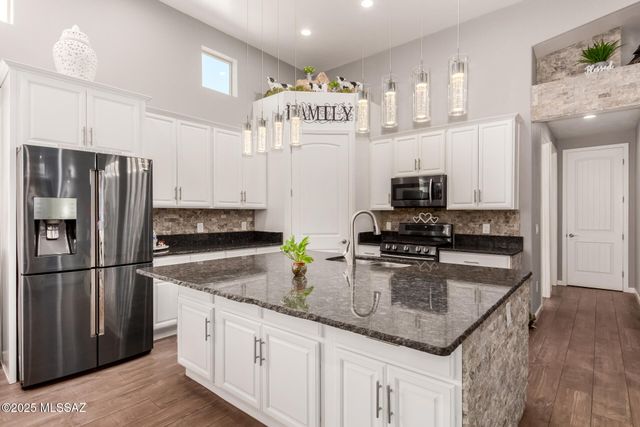 834 S Deer Meadow Loop, Tucson, AZ 85745