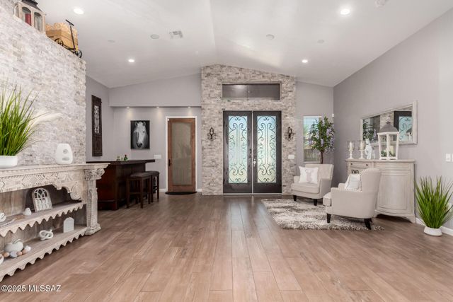 834 S Deer Meadow Loop, Tucson, AZ 85745