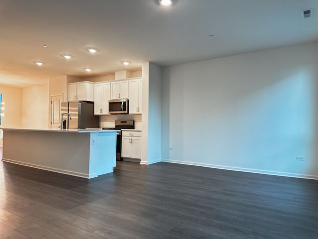 1318 Lakepointe Drive 0, Schaumburg, IL 60173