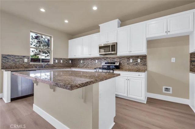 3301 Terrace Ridge, Long Beach, CA 90804