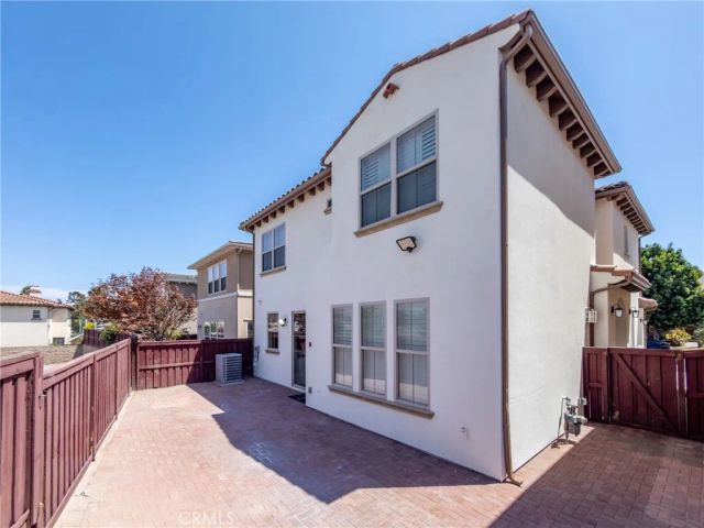 3301 Terrace Ridge, Long Beach, CA 90804