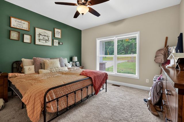 2011 Bear Creek Pt, Cookeville, TN 38506