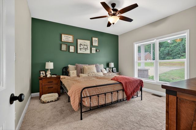 2011 Bear Creek Pt, Cookeville, TN 38506