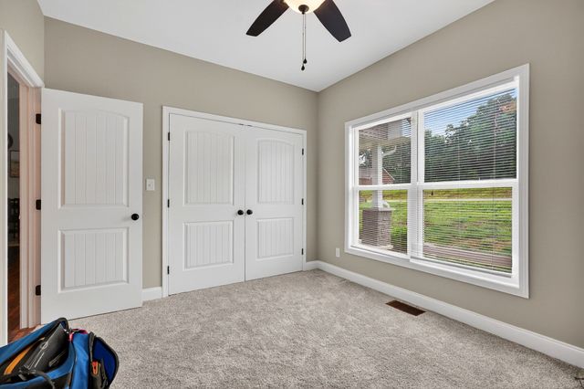 2011 Bear Creek Pt, Cookeville, TN 38506