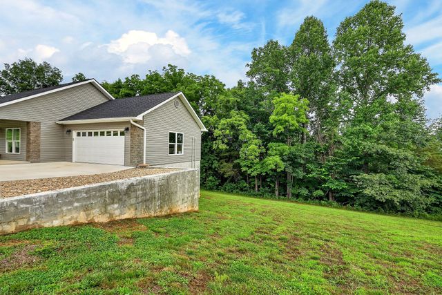 2011 Bear Creek Pt, Cookeville, TN 38506