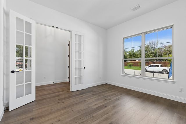 5704 Glynda, North Richland Hills, TX 76180