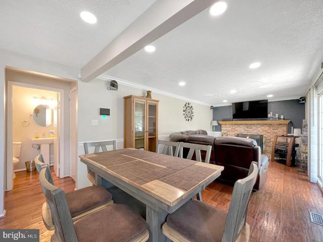 8120 CAMBOURNE CT, Gaithersburg, MD 20877