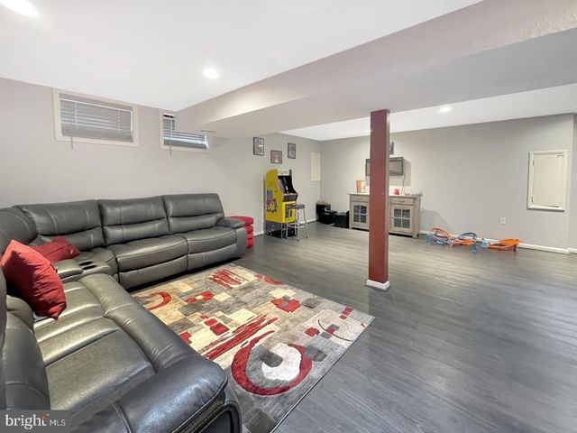 8120 CAMBOURNE CT, Gaithersburg, MD 20877