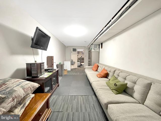 8120 CAMBOURNE CT, Gaithersburg, MD 20877