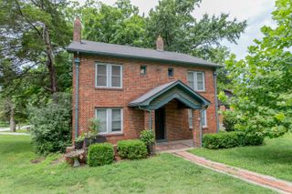 18 RIVERSIDE DR, Boonville, MO 65233