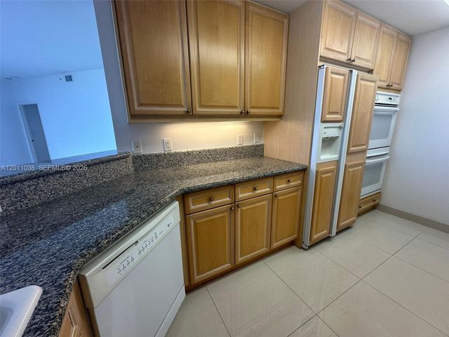6001 N Ocean Dr 503, Hollywood, FL 33019