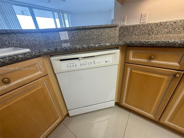 6001 N Ocean Dr 503, Hollywood, FL 33019