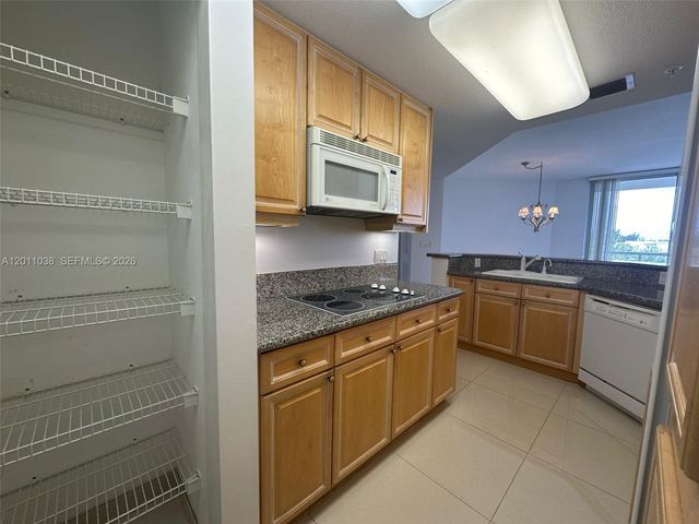 6001 N Ocean Dr 503, Hollywood, FL 33019